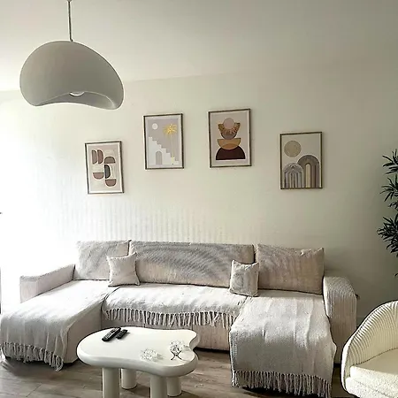 F3 Wabi-sabi Apartment
